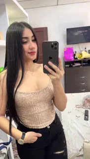 Nathi from Venezuela on a Camsurf random video chat